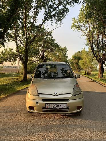 385 55: Toyota Funcargo: 1999 г., 1.5 л, Автомат, Бензин, Хэтчбэк — 4
