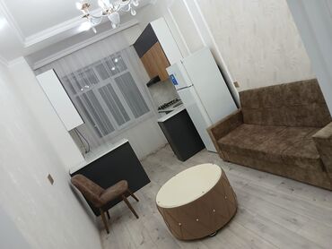 снять квартиру на долгий срок: Aff parktda xirdalanda yerlewir 1otagdi zal studiyadir ancaq xanima