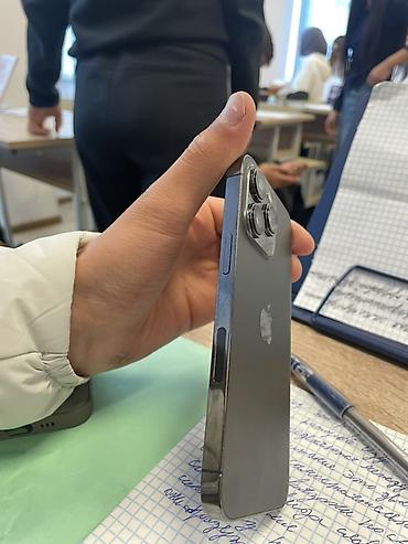 Мобильные телефоны: IPhone 13 Pro, цвет графитовый (Graphite), 512ГБ. - Экран 6.1" Super — 2