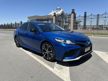 купить багажник на крышу авто в бишкеке: Toyota Camry: 2018 г., 2.5 л, Автоматические, Бензин, Седан