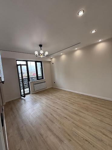 Продажа квартир: 1 комната, 39 м², Пишпек 7 этаж, Евроремонт — 3