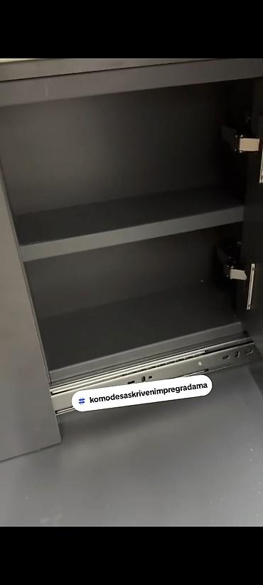 Komode: Komoda sa skrivenim pregradama Se izradjuje u Univera debljine 18mm — 5