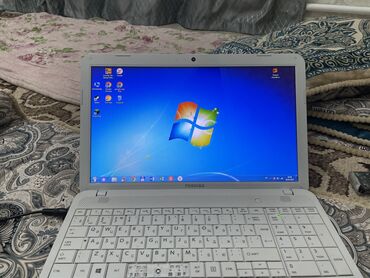 Ноутбуки и нетбуки: Ноутбук, Toshiba, 4 ГБ ОЗУ, Intel Core i5, 15.6 ", Б/у, Для работы, учебы, память HDD + SSD