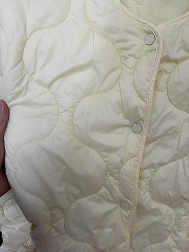 Пуховики и зимние куртки: Разгрузка вещей Есть новые и в отличном состоянии Часть денег отдадим — 15