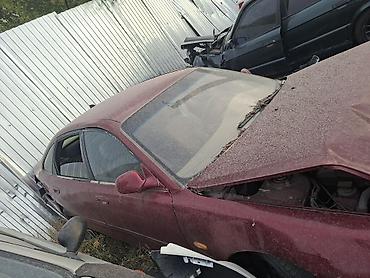 mazda mx 3: Автомобиль на разбор по запчастям - Кузов: седан, 4 двери, цвет — 4
