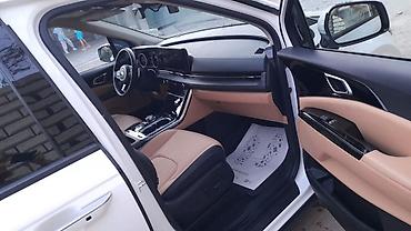 Kia: Kia Carnival: 2021 г., Минивэн — 7