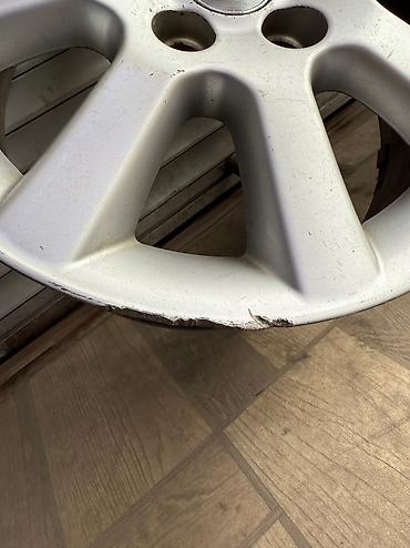 Диски: Литые Диски R 16 Toyota, Комплект, отверстий - 5, Б/у — 6