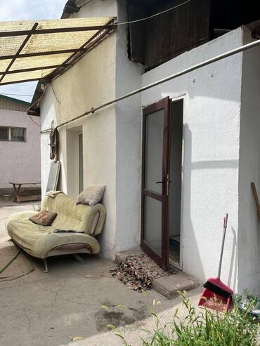 гостевой дом на иссык куле: Дом, 50 м², 3 комнаты, Агентство недвижимости, Старый ремонт