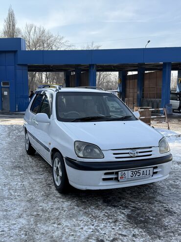 Toyota: Toyota Raum: 1998 г., 1.5 л, Автомат, Бензин, Универсал