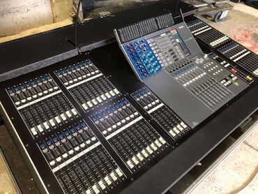 Karaoke: Yamaha M7CL 48 mono + 4 stereo