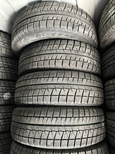 Шины: Шины 215 / 65 / R 16, Зима, Б/у, Комплект, Легковые, Япония, Bridgestone