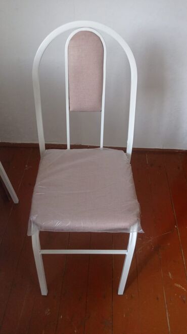 Masa və oturacaq dəstləri: Mətbəx üçün, Yeni, Açılmayan, Kvadrat masa — 13