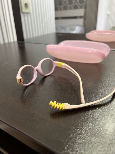 очки 5 в 1: Продаются б/у в отличном состоянии детские очки с креативными съемными