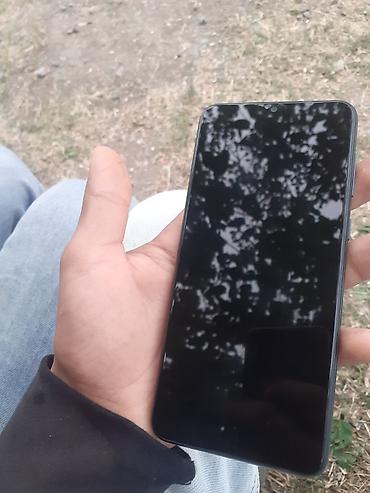 komputer ucun ekran sekilleri yukle: Smartfon – 6.5” ətrafı böyük ekranlı, ön hissədə damla-tipli kamera — 1