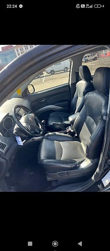 bež: Delovi za Peugeot 1007 1.4 benzin 16v 2012 godište — 6