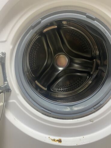 tost maşını: Ön yükləməli paltaryuyan maşın - Ön qapaqlı, paslanmayan poladdan