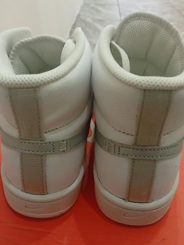 guess patike 40: Nike zenske kožne patike – visoki model - Model: klasičan high‑top sa — 3