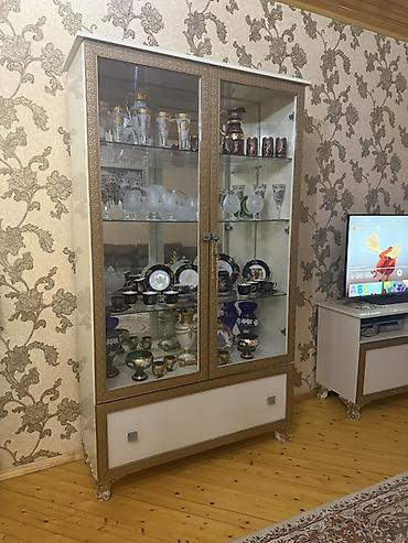 Оборудование для магазинов: Vitrin şkaf – klassik üslubda - Material: MDF/Laminate karkas, şüşə — 2