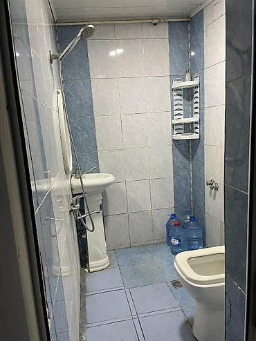 Uzunmüddətli kirayə mənzillər: Kirayə üçün 2 otaqlı mənzil (studiyaya yaxın plan). Şəkillərdə — 17