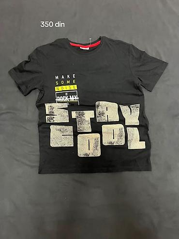 lil solid accessories: Crna kratka majica sa printom. Prednji deo ukrašen velikim natpisom — 1