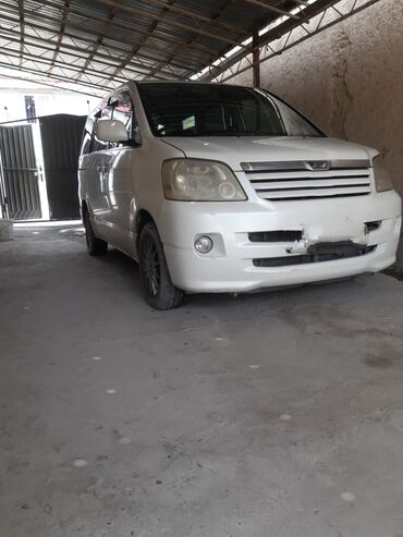 тойота делика: Toyota Noah: 2003 г., 2 л, Автомат, Бензин, Минивэн