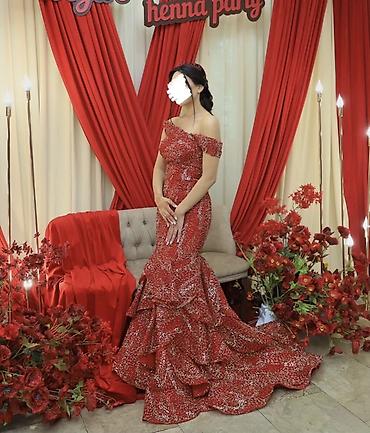 ereb qizili instagram: Qırmızı mərasim geyimi – “mermaid” kəsim - Model: Tək çiyinli, balıq — 1