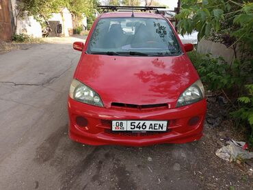Daihatsu: Daihatsu YRV: 2002 г., 1.4 л, Механика, Бензин, Купе