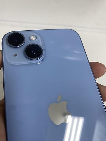 Apple iPhone: IPhone 13, Б/у, 128 ГБ, Голубой, Кабель, 79 % — 2