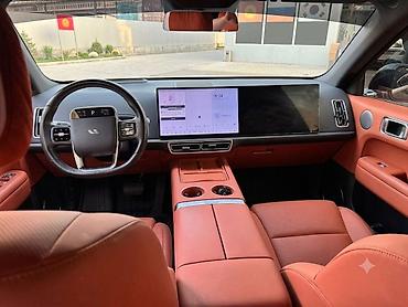 byd e1: Lixiang L6: 2024 г., 1.5 л, Автомат, Гибрид, Кроссовер — 6