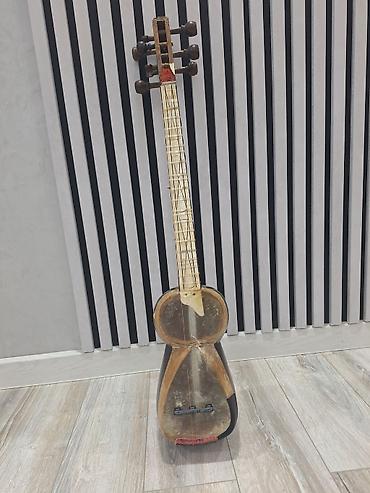 Məhsul: Tar (Azərbaycan milli simli musiqi aləti) Təsvir: - Klassik