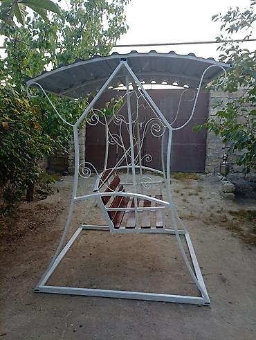 Садовая, уличная мебель: Bağ yelləncəyi – metal karkaslı, dam örtüklü - Güclü metal çərçivə — 2