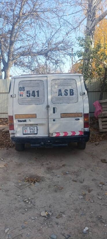 тракторы с куном: Ford Transit: 2000 г., 2.5 л, Механика, Дизель, Вэн/Минивэн