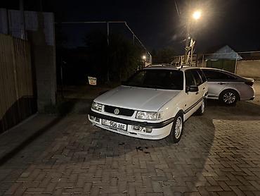 Volkswagen: Volkswagen Passat: 1993 г., 2 л, Механика, Бензин, Универсал — 2