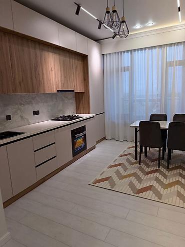 предгорье: 2 комнаты, 85 м², Элитка, 13 этаж, Дизайнерский ремонт — 2