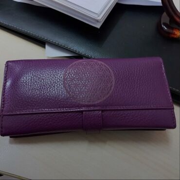 Portmone, pulqabıları: Pul qabı .uzeri yaşam çiceyi ve xususi pul kodları ile işlemeli .temiz — 3
