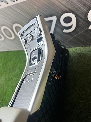 Другие детали салона: Запчасти на Range Rover В наличии средние консоли, подлокотники На — 5