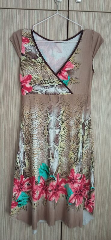 haljine za punije devojke: M (EU 38), L (EU 40), bоја - Šareno, Drugi stil, Kratkih rukava