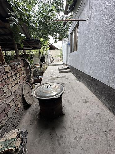 Продажа коттеджей и домов: 4 комнаты, 109 м², 5 соток, Бишкек, Дордой рынок / базар Собственник — 19