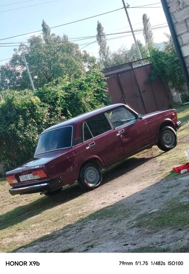 VAZ (LADA): VAZ 2107 sedan Xarici: - Tünd albalı rəngli kuzov - Xrom ön barmaqlıq — 8