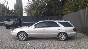 уневерсал пасат: Toyota Camry: 1998 г., 2.2 л, Автомат, Газ, Универсал