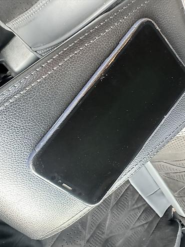 iphone 1e: IPhone 11 - Цвет: чёрный фронт, задняя панель оклеена текстурной — 5