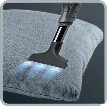 Klasični usisivači: Tehničke Karakteristike Snaga : 750Nivo buke : 75Hepa kesa  — 9