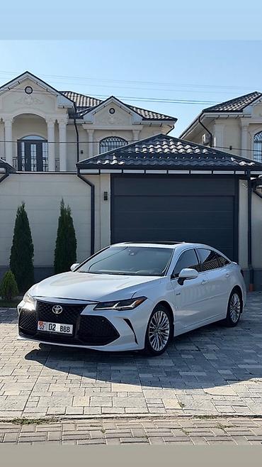 авто под выкуп: Toyota Avalon: 2019 г., 2.5 л, Вариатор, Гибрид, Седан — 2