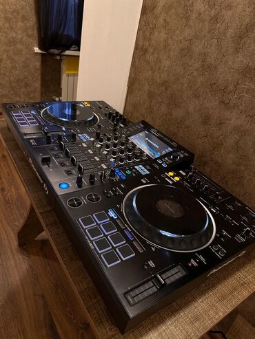 Karaoke: Pioneer DJ XDJ‑XZ all‑in‑one DJ sistemi - 4 kanal mikser: mərkəzdə