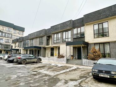 продам дом киргизия 1: Таунхаус, 220 м², 6 комнат, Агентство недвижимости, Евроремонт