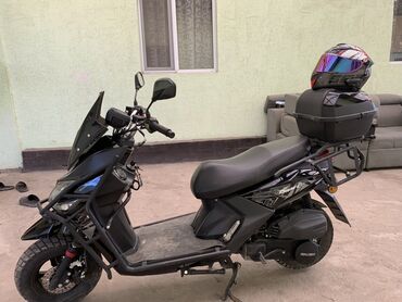 Скутеры: Макси-скутер 150 куб. см, Бензин, Б/у — 2