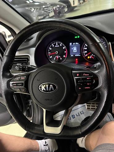 Kia: Kia Stonic: 2018 г., 1.4 л, Автомат, Бензин, Хэтчбэк — 5