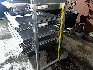 Salon, tibbi mebel: Alüminiumdan hazırlanmış çoxsəviyyəli sürgülü rəf sistemi - Material — 2