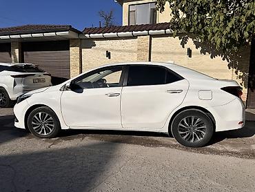 на corolla: Toyota Corolla: 2019 г., 1.8 л, Вариатор, Гибрид, Седан — 5