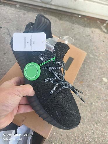whatsapp 86: Adidas yeezy patike sa kutijom NOVO Novo Brojevi 41 do 46 fb Moja — 1